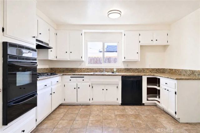 1911 W Maywood, Santa Ana, CA 92704