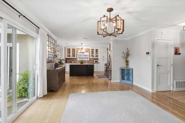 5267 Woodstock Way, San Jose, CA 95118