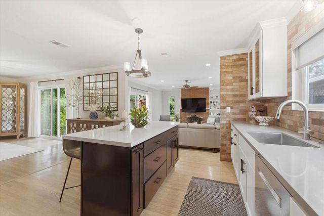 5267 Woodstock Way, San Jose, CA 95118