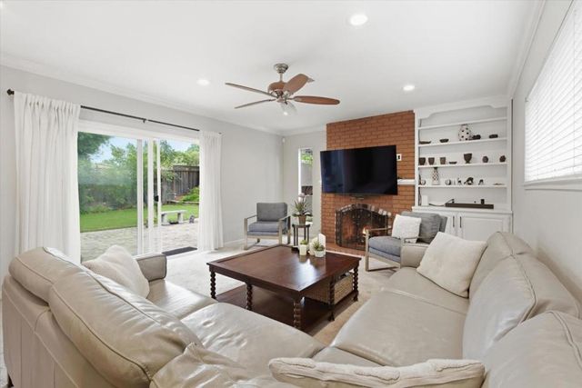 5267 Woodstock Way, San Jose, CA 95118
