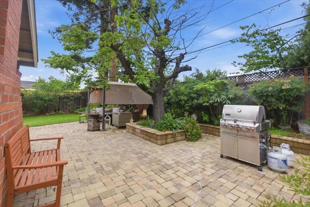 5267 Woodstock Way, San Jose, CA 95118