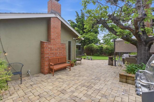 5267 Woodstock Way, San Jose, CA 95118