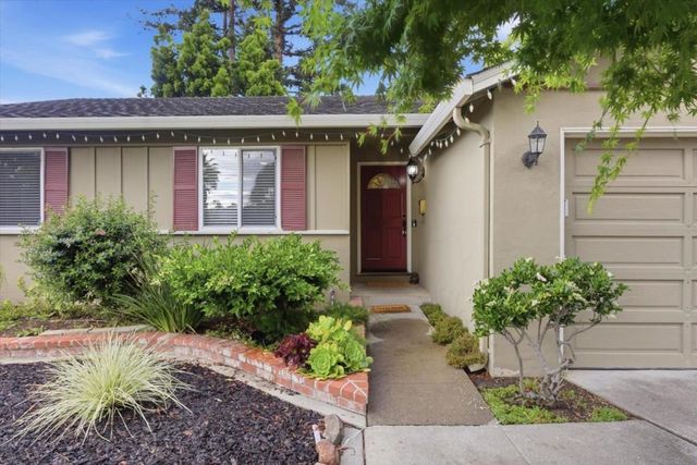 5267 Woodstock Way, San Jose, CA 95118