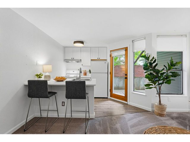 910 Portland Pl Unit 2, Boulder, CO 80304