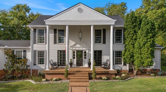 1607 Otter Creek Rd, Nashville, TN 37215