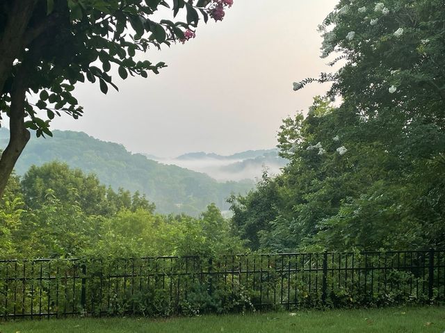 1607 Otter Creek Rd, Nashville, TN 37215