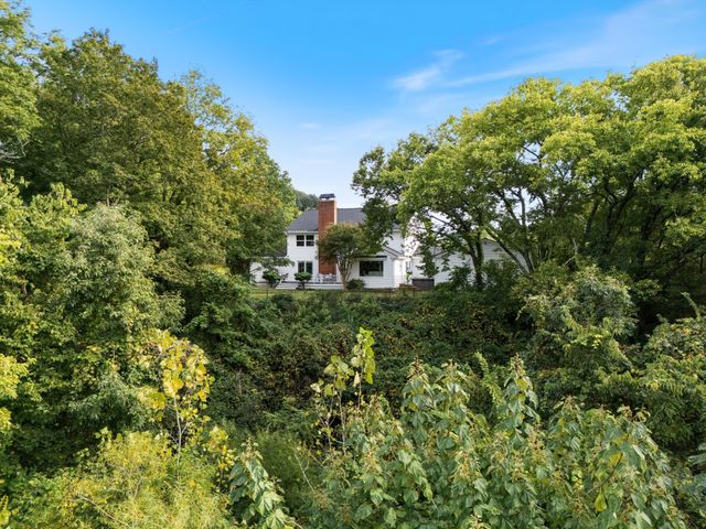 1607 Otter Creek Rd, Nashville, TN 37215