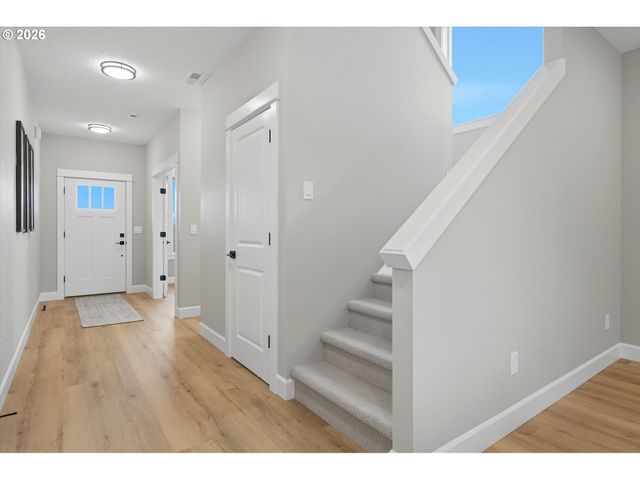 1774 Nw Ammon St, Salem, OR 97304