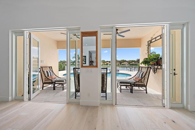 1115 Orinoco Way, Palm Beach Gardens, FL 33410