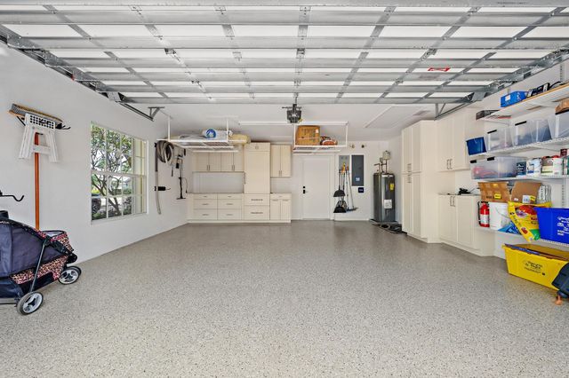 1115 Orinoco Way, Palm Beach Gardens, FL 33410