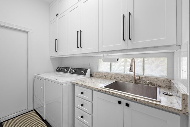 1115 Orinoco Way, Palm Beach Gardens, FL 33410