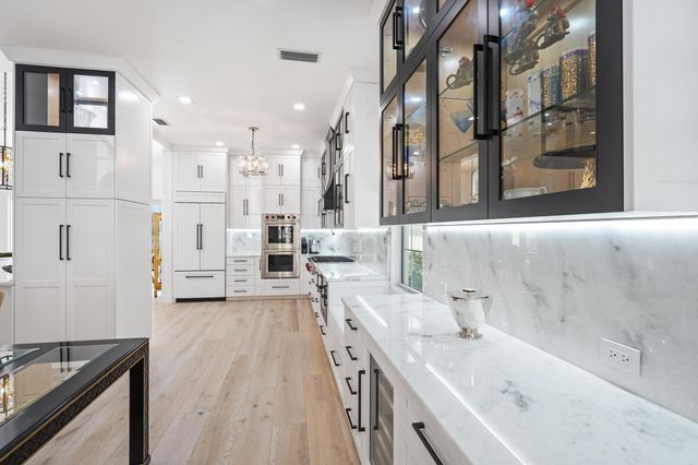 1115 Orinoco Way, Palm Beach Gardens, FL 33410