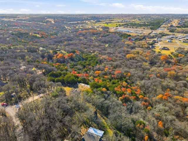 113 Overlook Court, Cresson, TX 76035