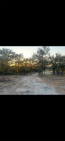 113 Overlook Court, Cresson, TX 76035