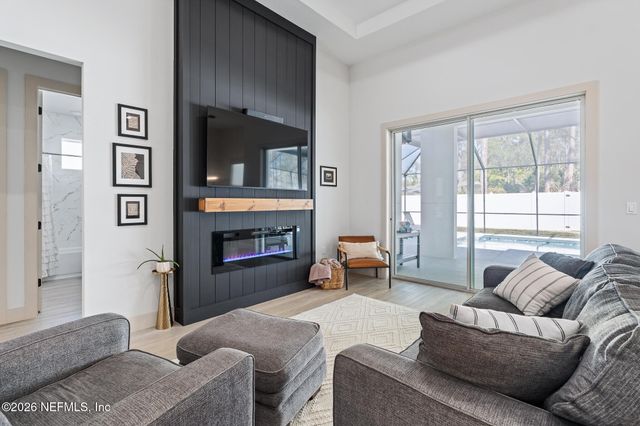 22 ZONAL GERANIUM Trail, Palm Coast, FL 32164