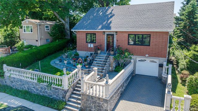 84 Ridgewood Avenue, Yonkers, NY 10704