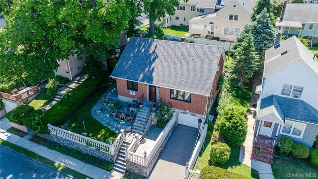 84 Ridgewood Avenue, Yonkers, NY 10704