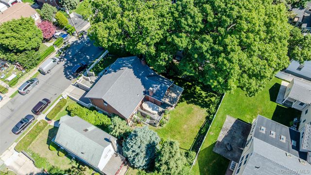 84 Ridgewood Avenue, Yonkers, NY 10704