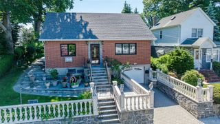 84 Ridgewood Avenue, Yonkers, NY 10704