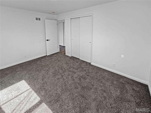 3755 Park Crest Drive, St Louis, MO 63125