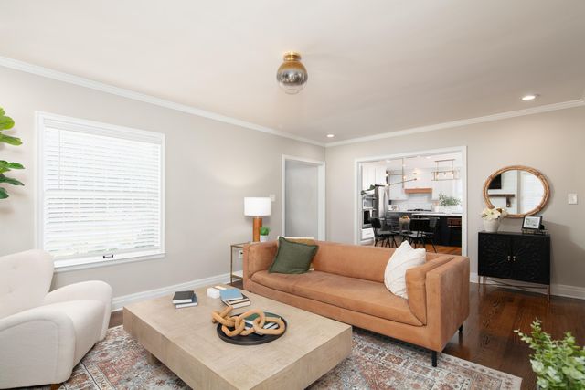 1060 Cooper Drive, Lexington, KY 40502