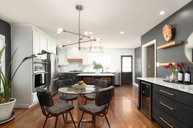 1060 Cooper Drive, Lexington, KY 40502