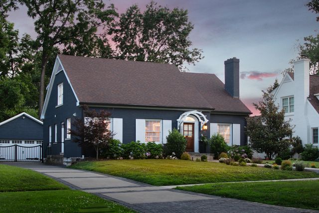 1060 Cooper Drive, Lexington, KY 40502