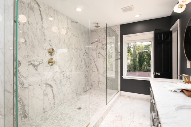 1060 Cooper Drive, Lexington, KY 40502