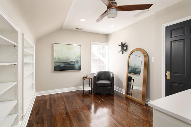 1060 Cooper Drive, Lexington, KY 40502