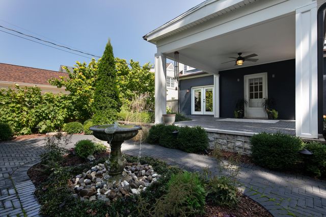 1060 Cooper Drive, Lexington, KY 40502