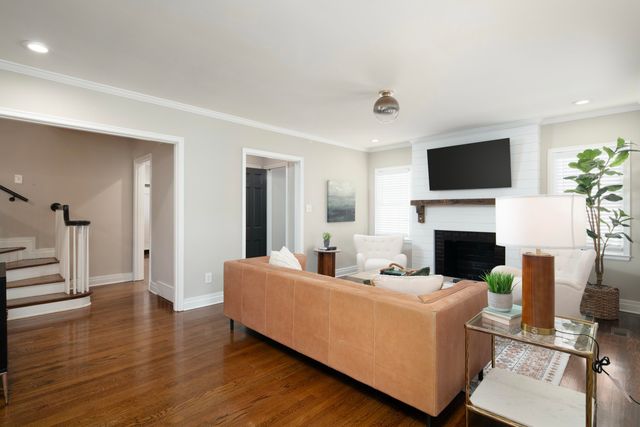 1060 Cooper Drive, Lexington, KY 40502