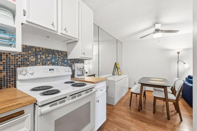 2822 N Auburn Court 205, Palm Springs, CA 92262