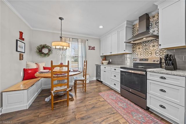 1625 Robinhood Drive, Burlington, NC 27217