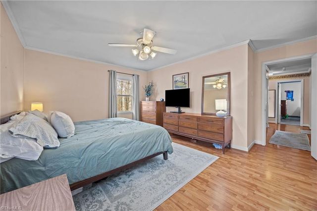 1625 Robinhood Drive, Burlington, NC 27217