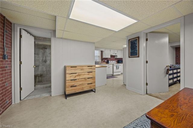 1625 Robinhood Drive, Burlington, NC 27217