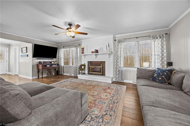 1625 Robinhood Drive, Burlington, NC 27217