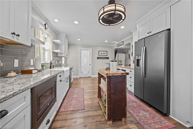 1625 Robinhood Drive, Burlington, NC 27217