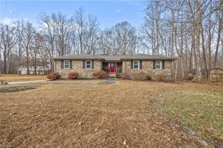 1625 Robinhood Drive, Burlington, NC 27217