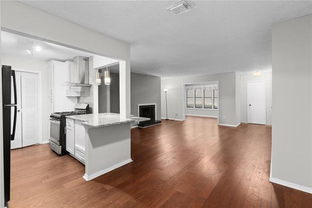 603 Summit North Drive NE 603, Atlanta, GA 30324