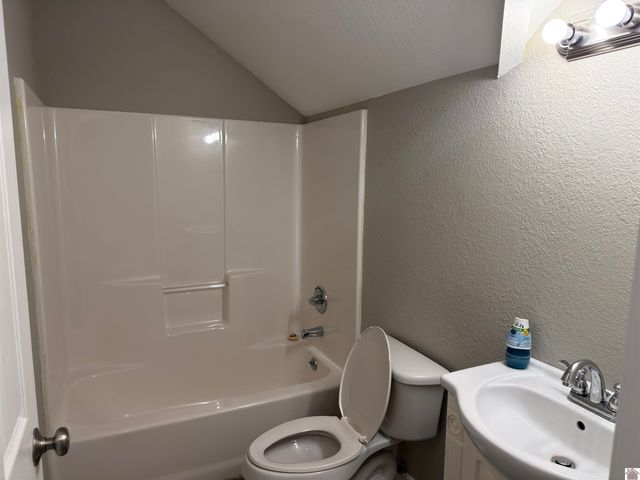 216 Braxton Bend, Ledbetter, KY 42058