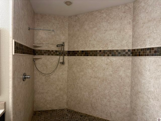 216 Braxton Bend, Ledbetter, KY 42058