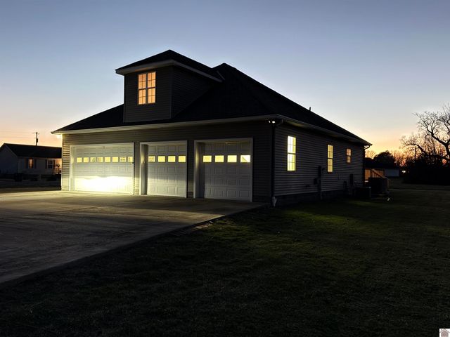 216 Braxton Bend, Ledbetter, KY 42058