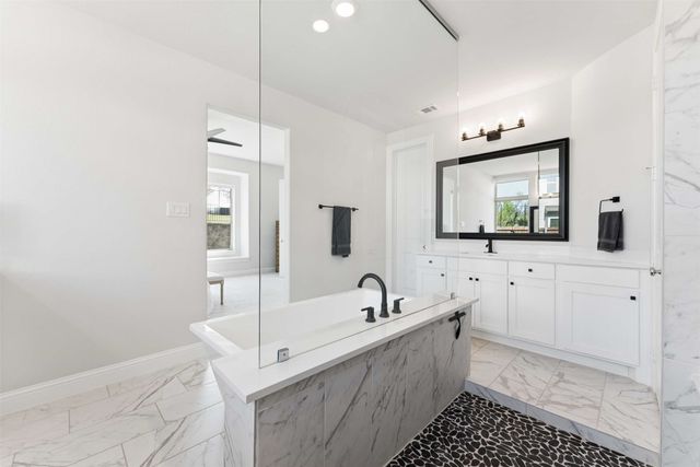 4516 Ravenbank Drive, Rockwall, TX 75087