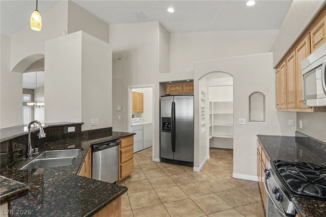 4516 Sea Dream Avenue, North Las Vegas, NV 89031