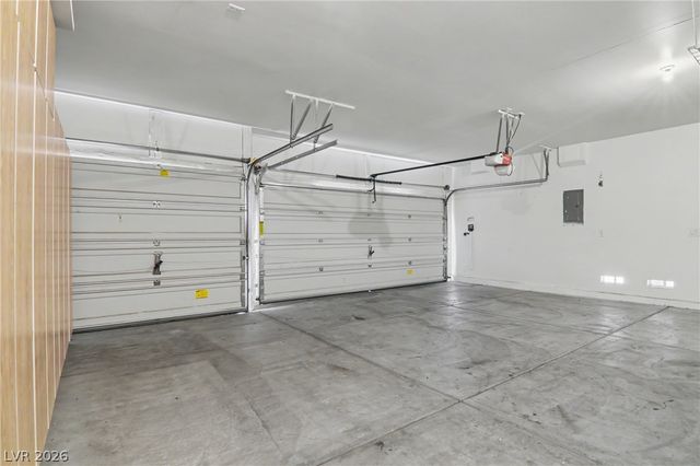 4516 Sea Dream Avenue, North Las Vegas, NV 89031