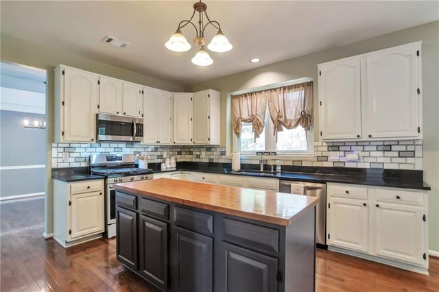 6880 Shadow Ridge Lane, Stone Mountain, GA 30087