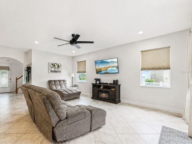 14542 BLACK CHERRY TRAIL, Winter Garden, FL 34787