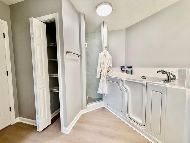 6600 GENTLE BEN CIRCLE, Wesley Chapel, FL 33544