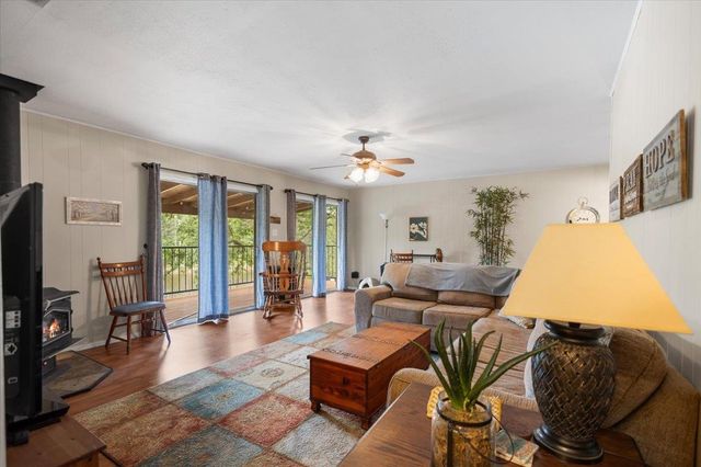 325 Tangiers Rd., Jefferson, TX 75657