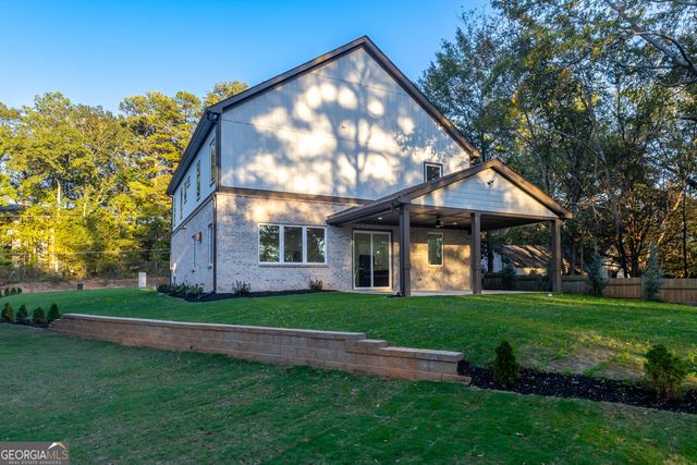 171 Honeysuckle Circle, Lawrenceville, GA 30046